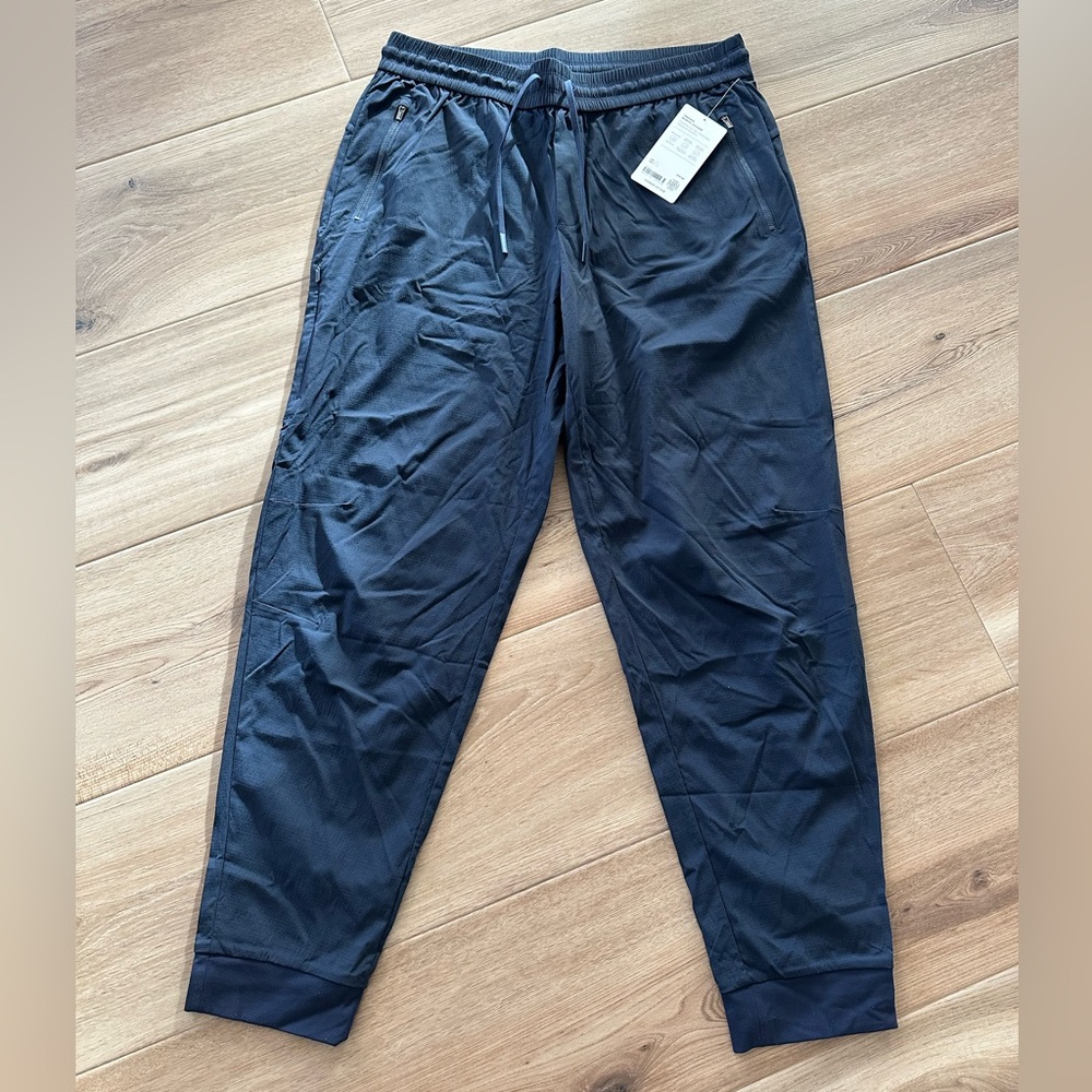 Athleta Trekkie North Relaxed Mid Rise Jogger